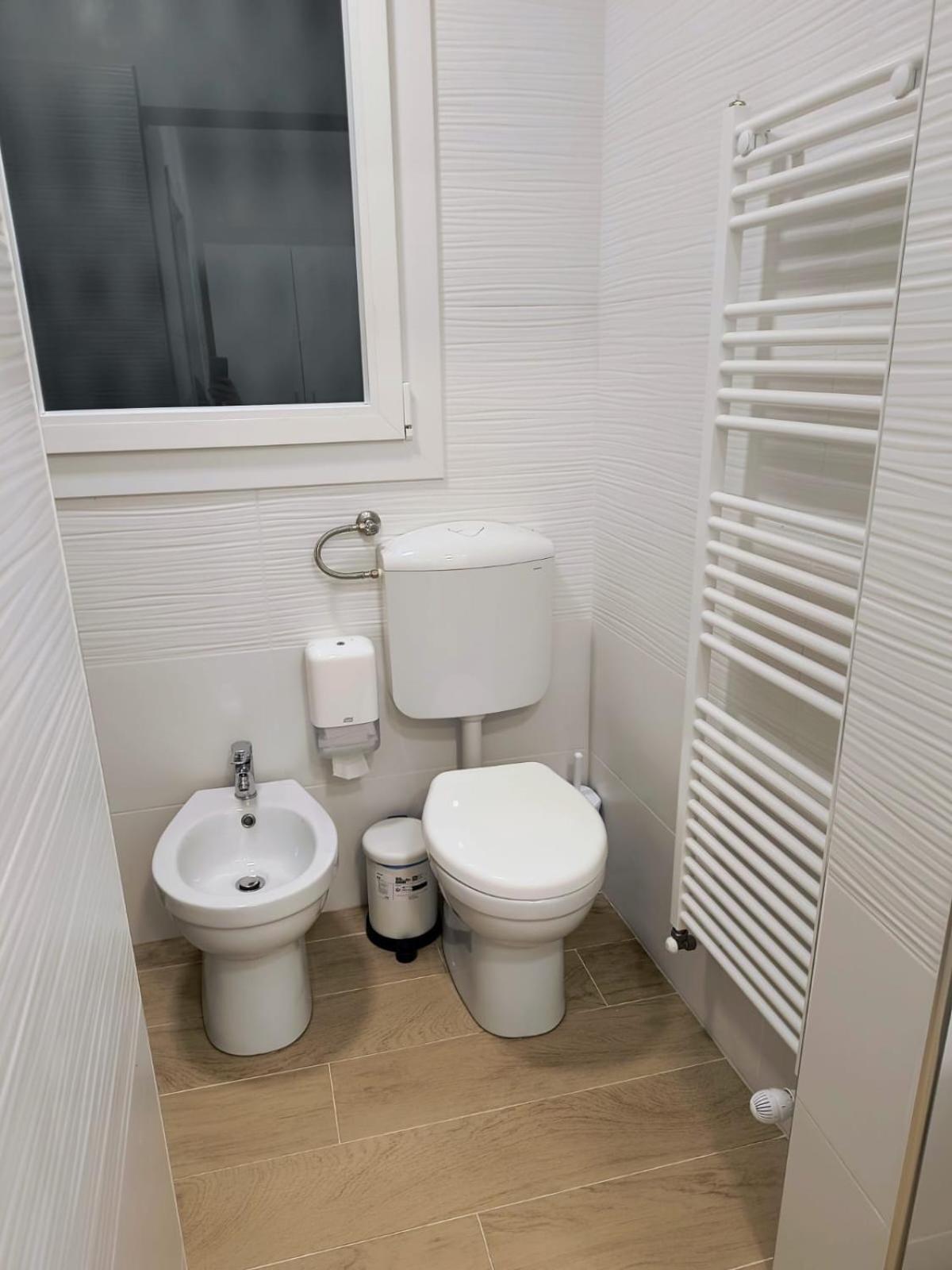 50 Tourist House Bologna - Pratello - Self Check-In Apartment Bagian luar foto