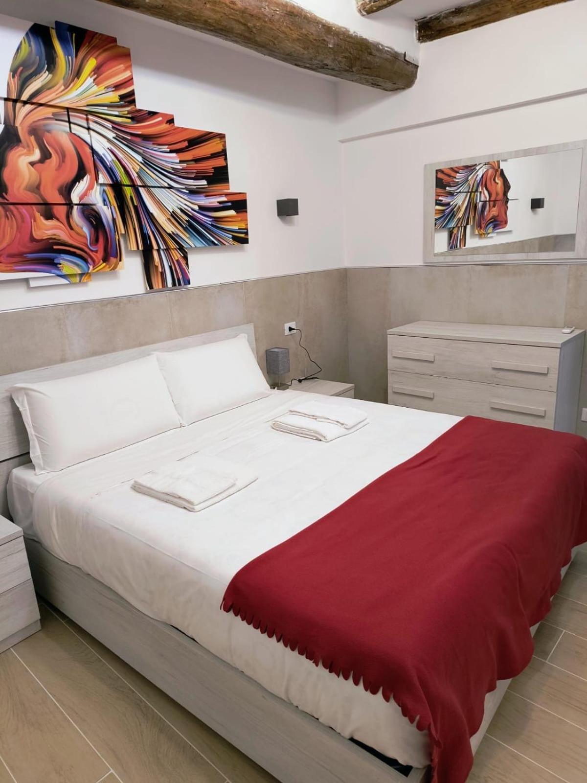 50 Tourist House Bologna - Pratello - Self Check-In Apartment Bagian luar foto