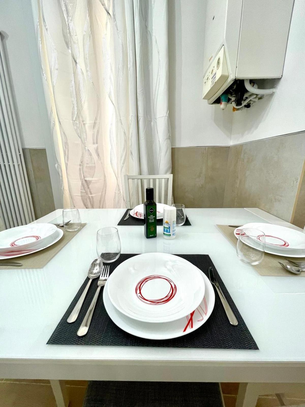 50 Tourist House Bologna - Pratello - Self Check-In Apartment Bagian luar foto